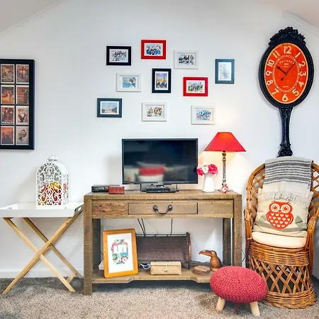 Apartment Cosy And Bright Studio For 4 In Beato *
